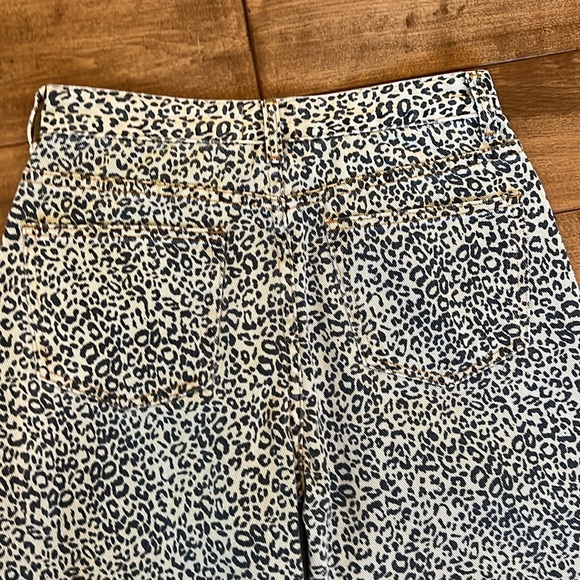 POL Chetah Wide Leg Destroyed Hem Jeans - Picture 12 of 13